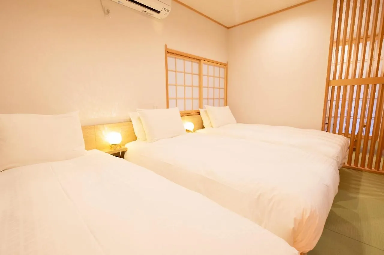 T-Home 東京都 0*,  日本